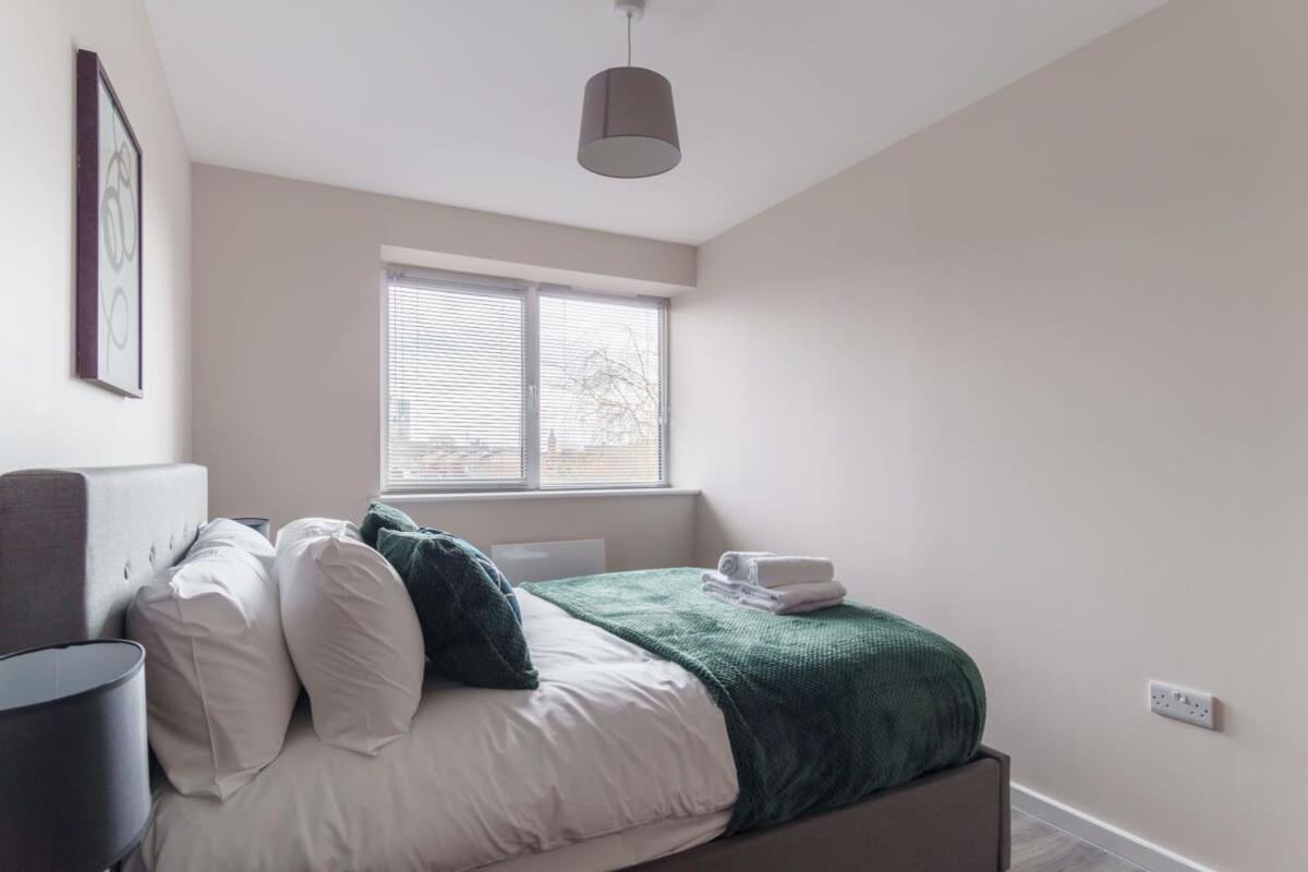Bright 2 Bed Apartment Manchester - Sleeps 4 Exterior foto